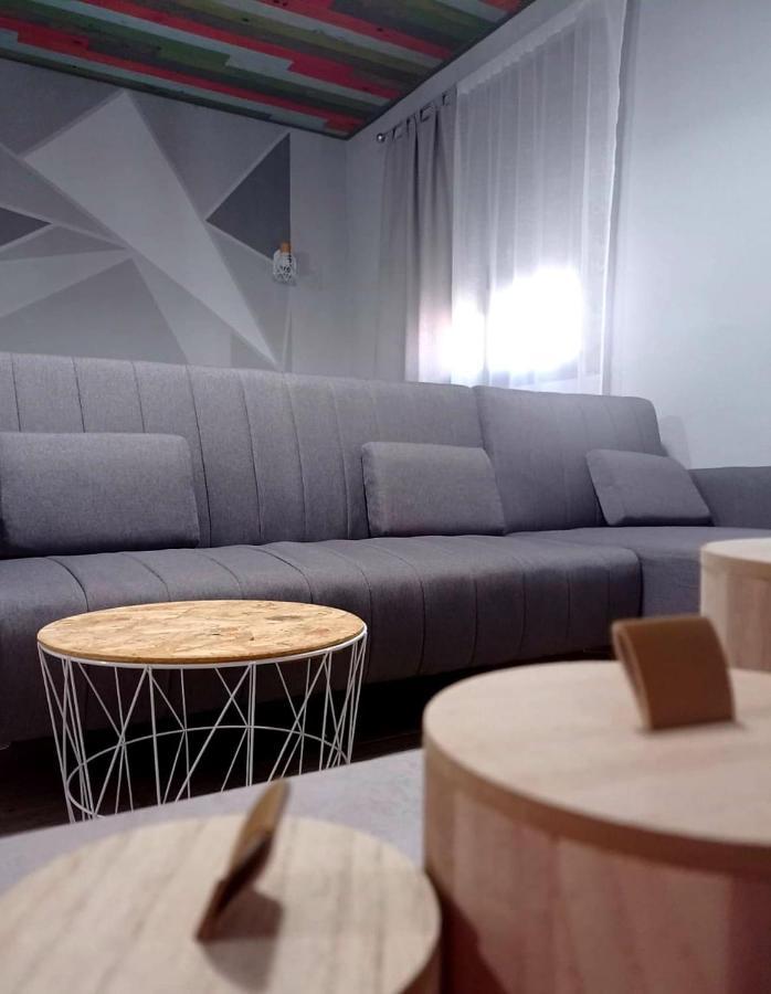 Apartamentos Callampa Torrejón el Rubio エクステリア 写真