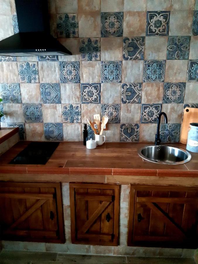 Apartamentos Callampa Torrejón el Rubio エクステリア 写真