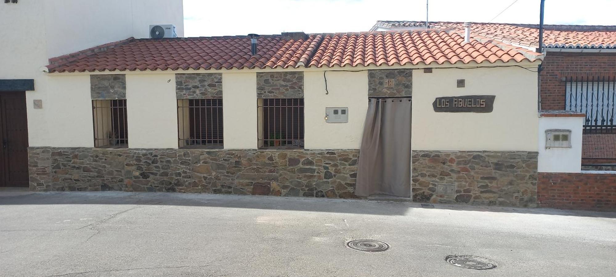 Apartamentos Callampa Torrejón el Rubio エクステリア 写真